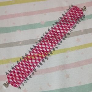 Pink and Silver Beaded Bracelet 7"